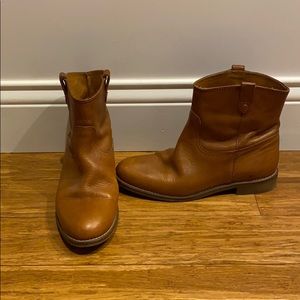 Madewell The Otis Boot (pull-on style)